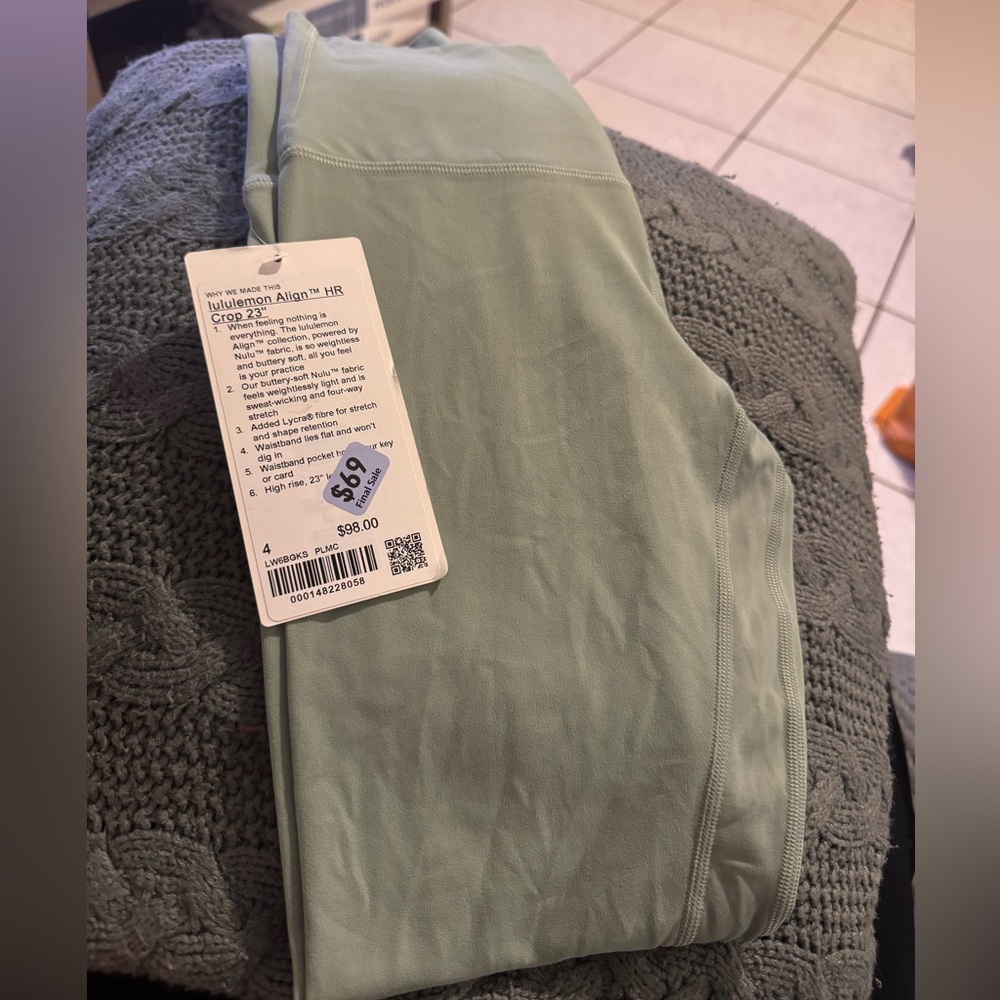 Lululemon leggings size 4